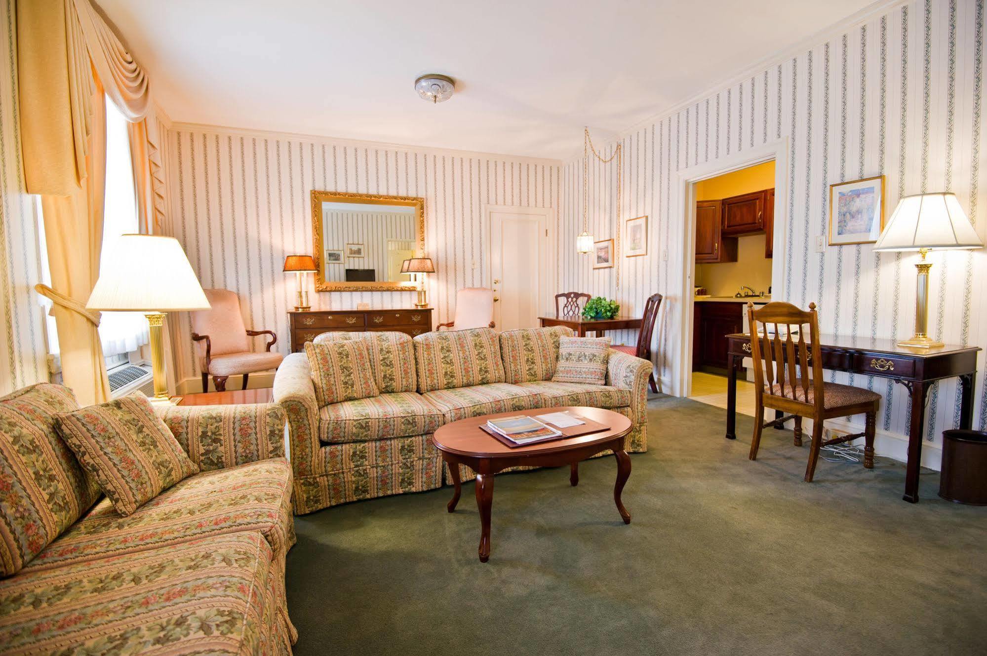 The Yorktowne Hotel, Tapestry Collection By Hilton Εξωτερικό φωτογραφία