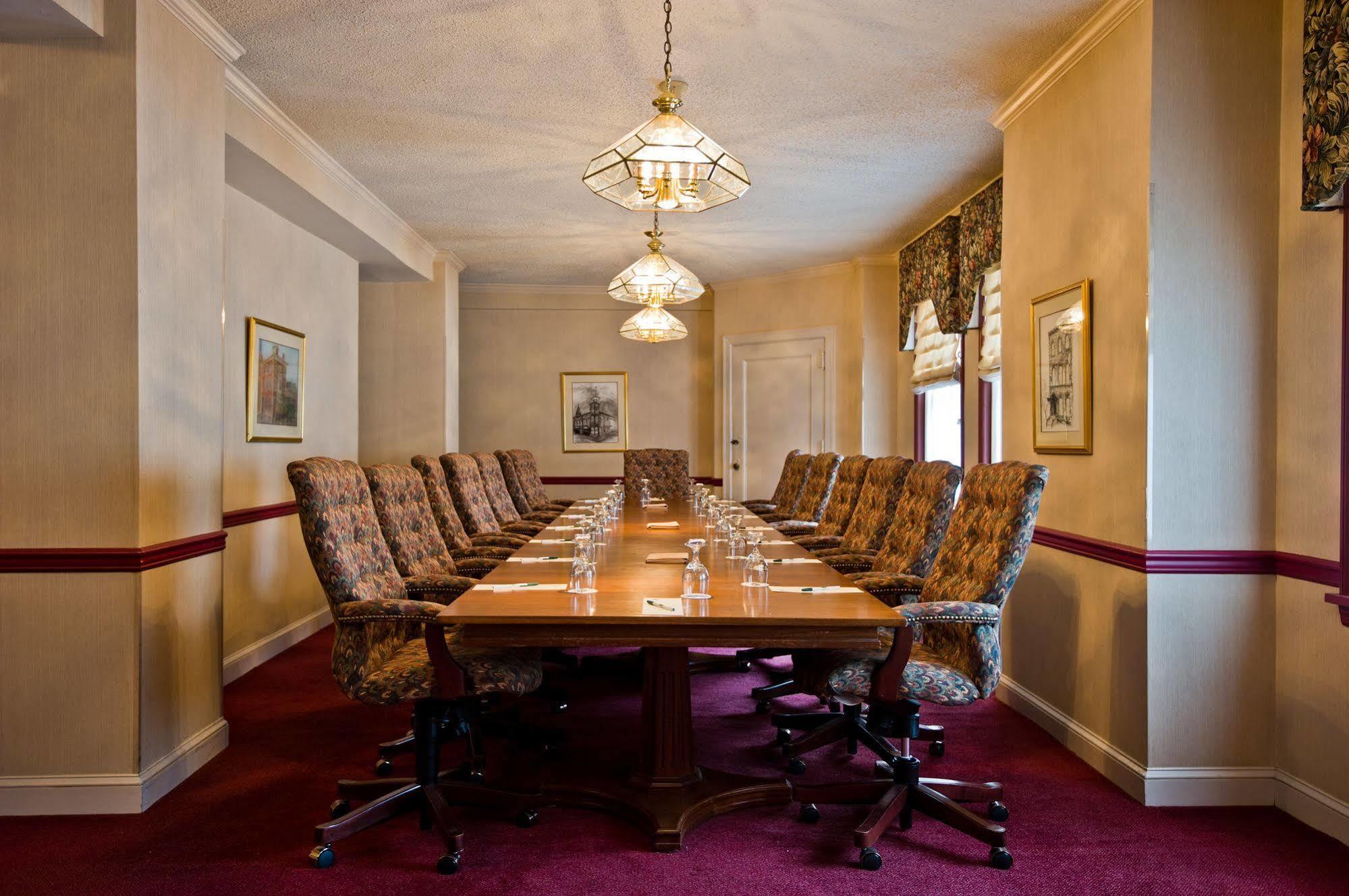 The Yorktowne Hotel, Tapestry Collection By Hilton Εξωτερικό φωτογραφία